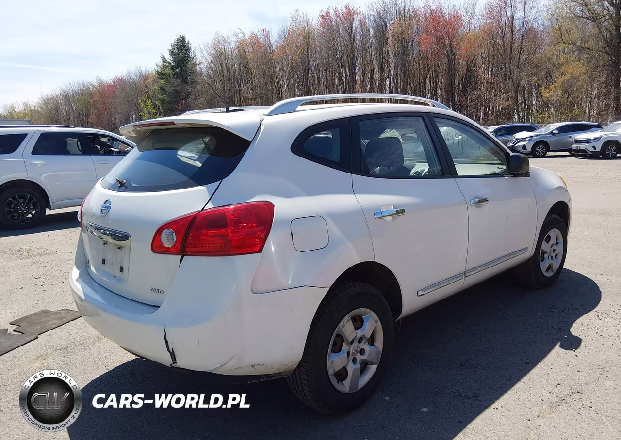 2014 Nissan Rogue Select S VIN:JN8AS5MV5EW717018 - 4