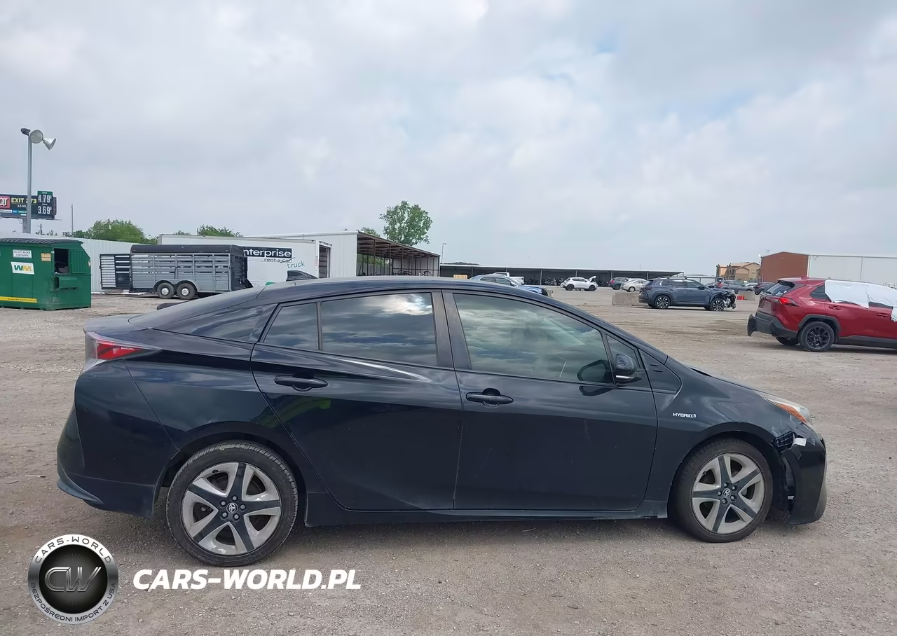 2016 Toyota Prius Three Touring VIN:JTDKARFU2G3008713 - 13