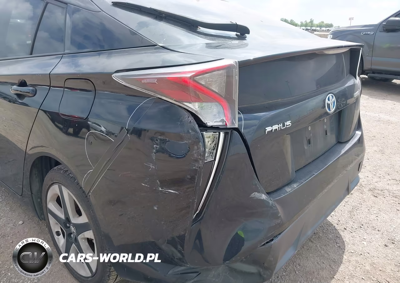 2016 Toyota Prius Three Touring VIN:JTDKARFU2G3008713 - 19
