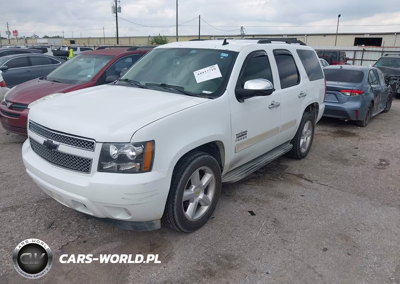 2011 Chevrolet Tahoe Lt VIN:1GNSCBE05BR113548 - 2