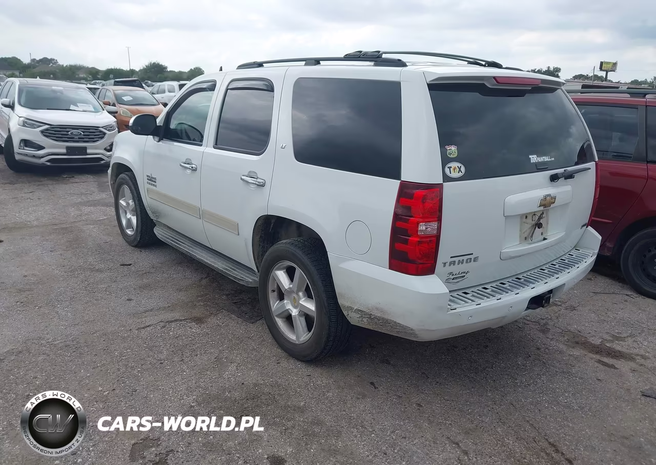 2011 Chevrolet Tahoe Lt VIN:1GNSCBE05BR113548 - 3
