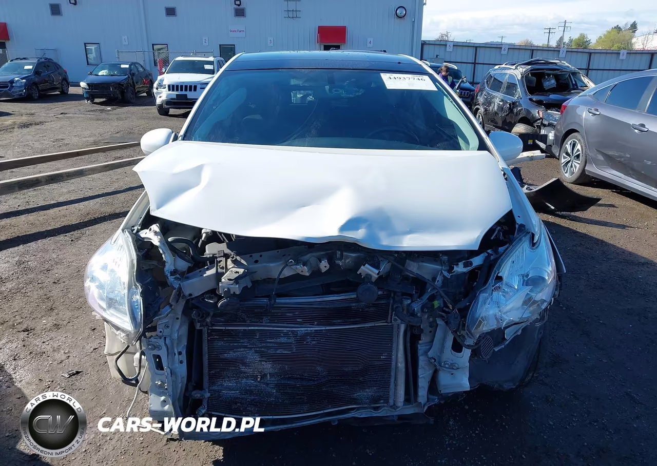 2013 Toyota Prius Four VIN:JTDKN3DU2D5631057 - 13