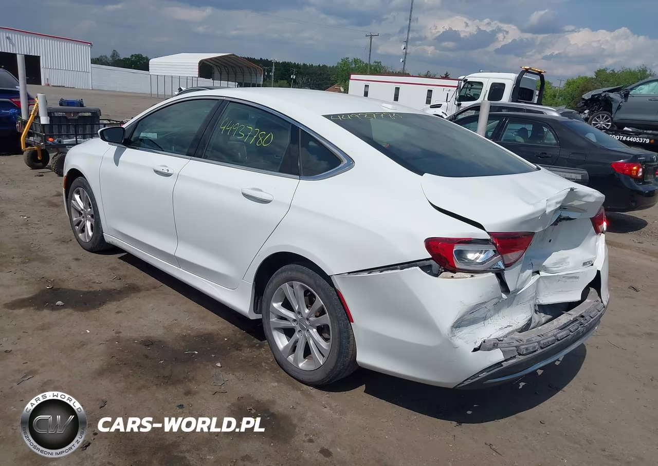 2015 Chrysler 200 Limited VIN:1C3CCCAB5FN616850 - 3