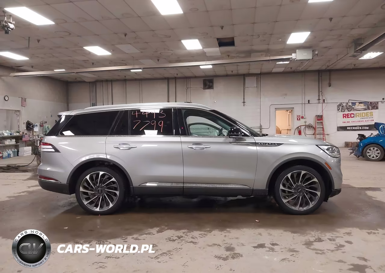 2020 Lincoln Aviator Reserve VIN:5LM5J7XC8LGL16536 - 14