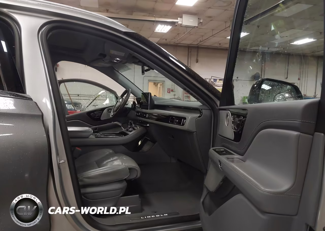 2020 Lincoln Aviator Reserve VIN:5LM5J7XC8LGL16536 - 5