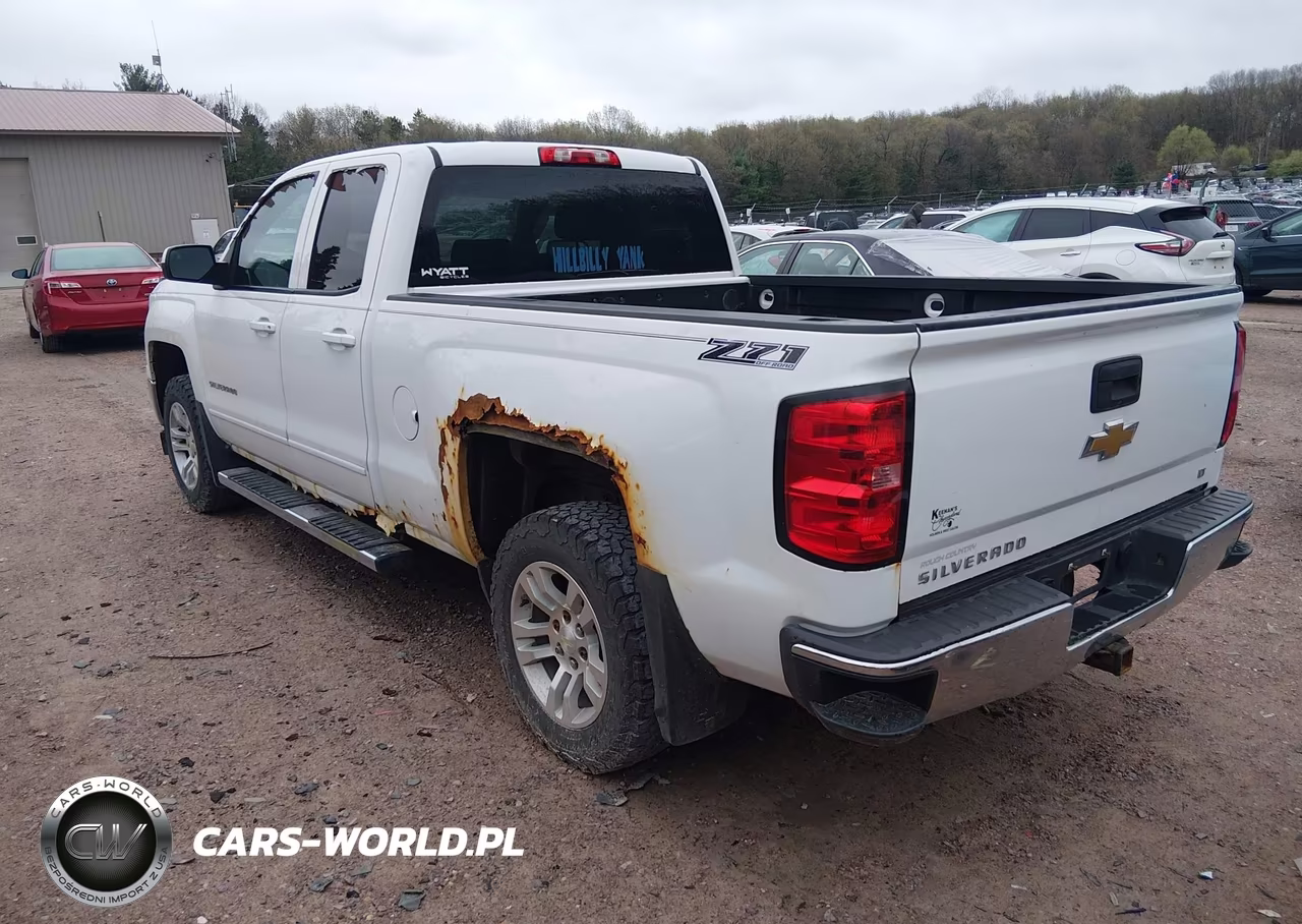 2015 Chevrolet Silverado 1500 1Lt-2Lt VIN:1GCVKREC1FZ204043 - 3