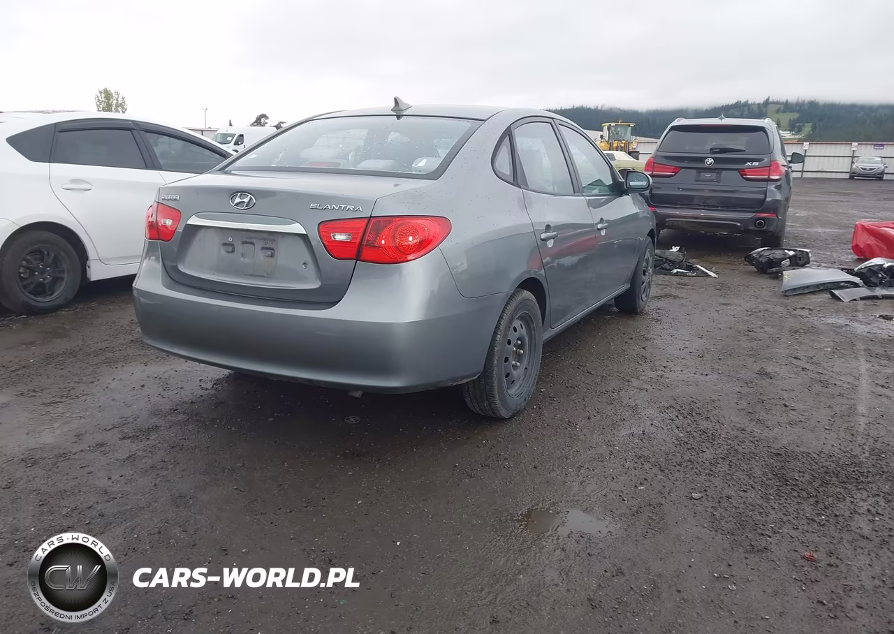 2010 Hyundai Elantra Gls VIN:KMHDU4AD5AU937589 - 4