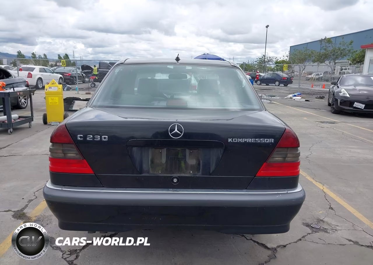 2000 Mercedes-Benz C 230 Kompressor VIN:WDBHA24G4YA825238 - 16