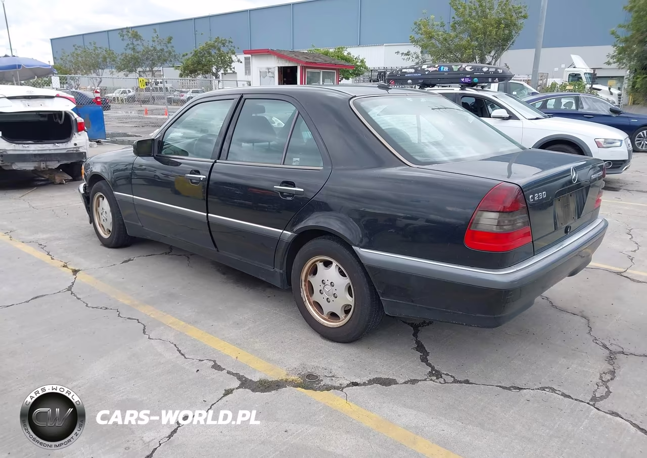 2000 Mercedes-Benz C 230 Kompressor VIN:WDBHA24G4YA825238 - 3