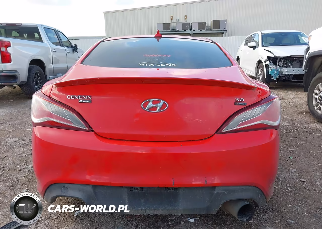 2015 Hyundai Genesis 3.8 R-Spec VIN:KMHHU6KJ6FU122049 - 17