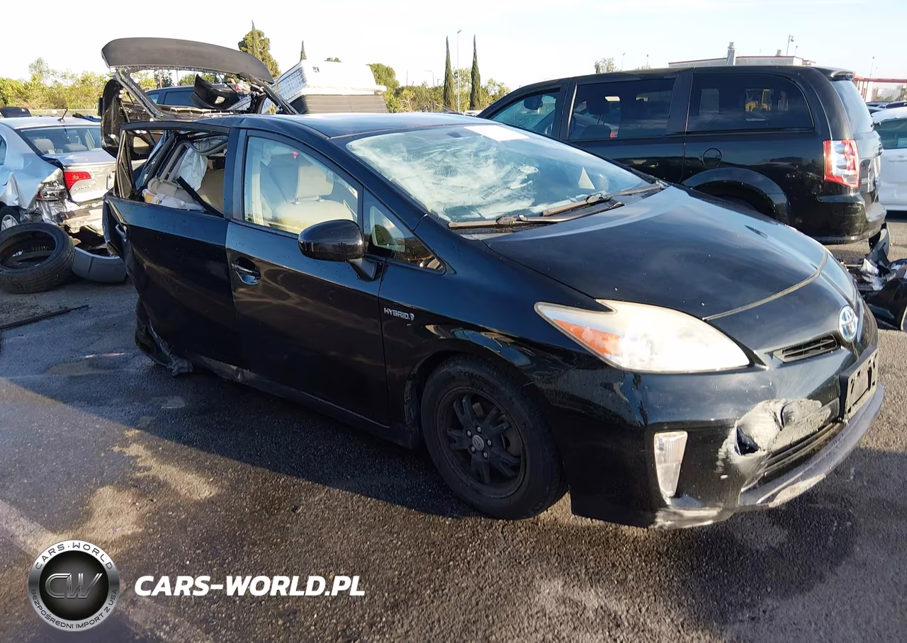 2013 Toyota Prius Three – zdjęcie 1 z 17
