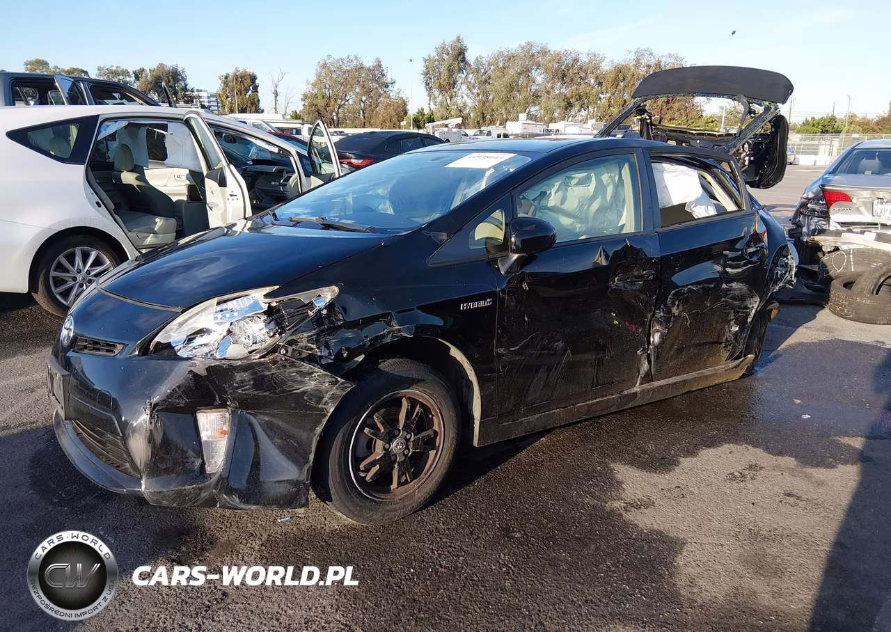2013 Toyota Prius Three VIN:JTDKN3DU6D5688183 - 2