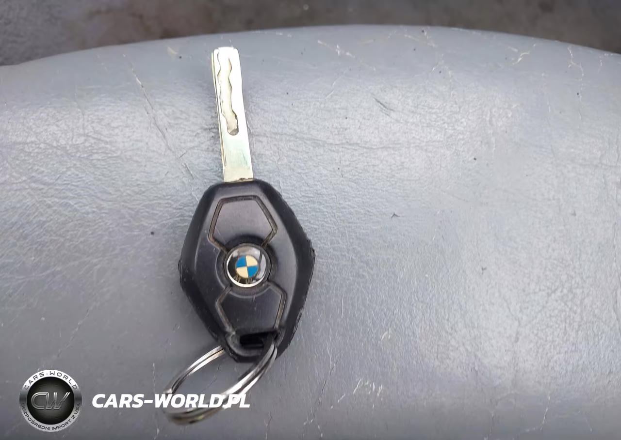 2002 BMW 325It VIN:WBAEN33432PC11176 - 11