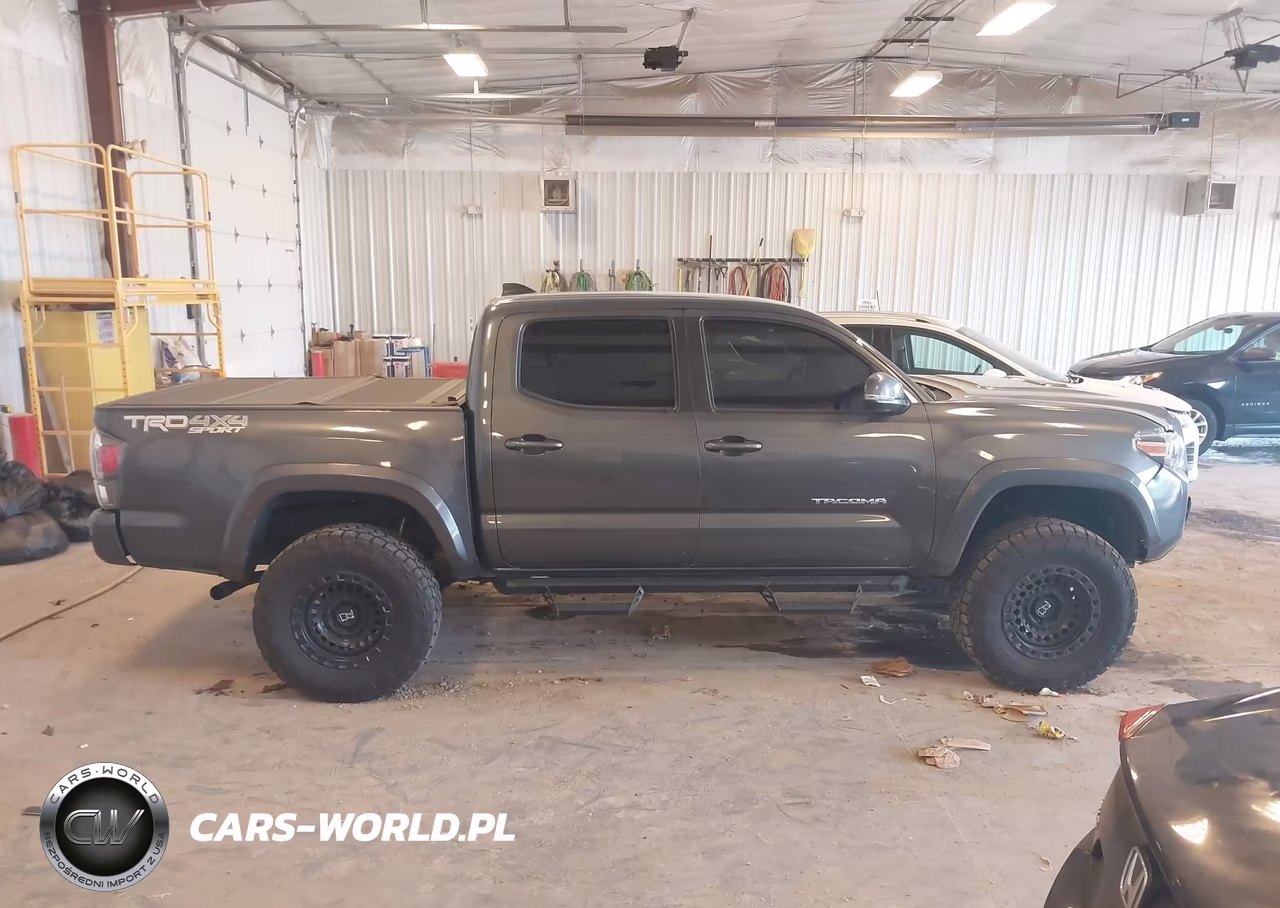 2022 Toyota Tacoma Trd Sport VIN:3TMCZ5AN4NM459403 - 13
