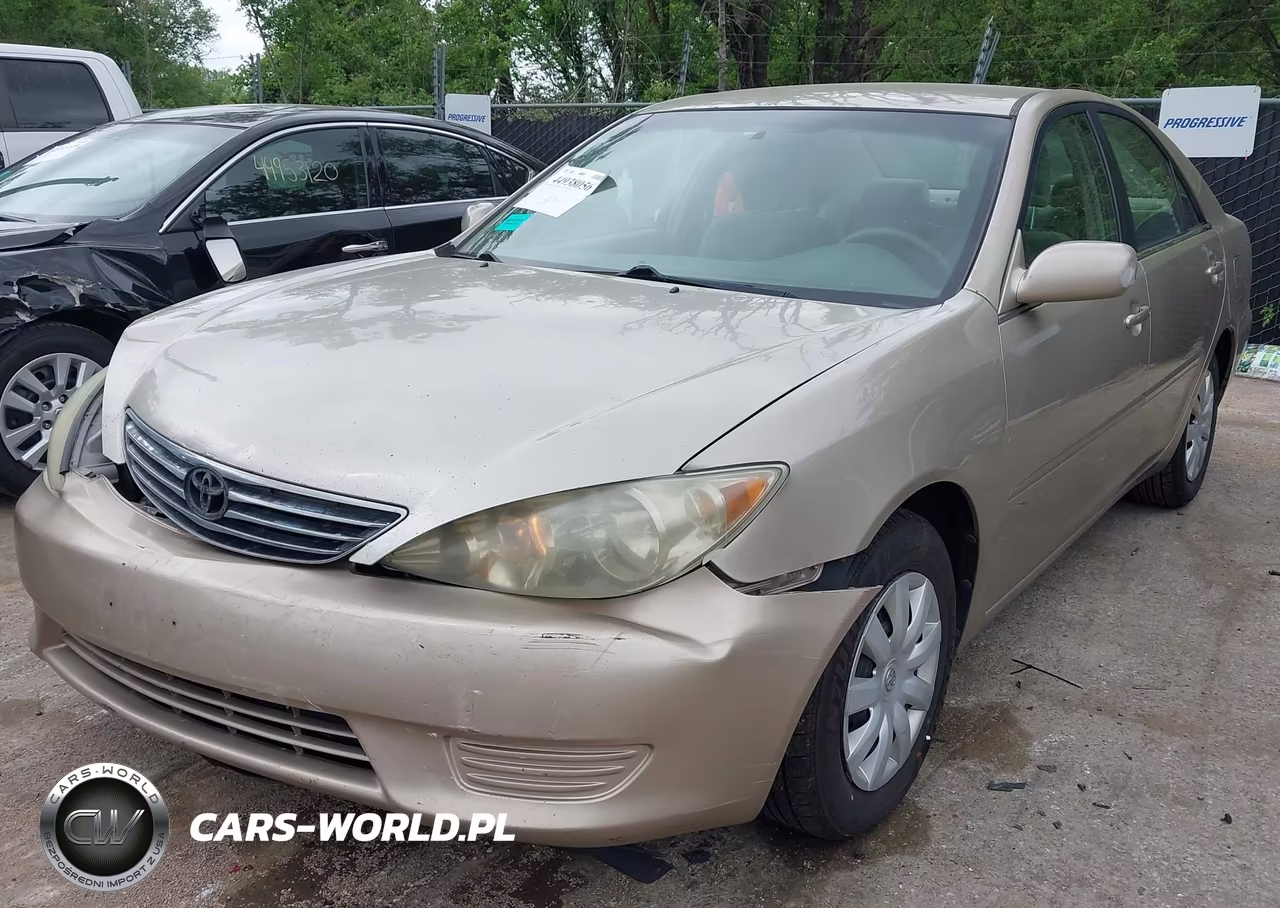 2005 Toyota Camry Le VIN:4T1BE32K75U947946 - 2