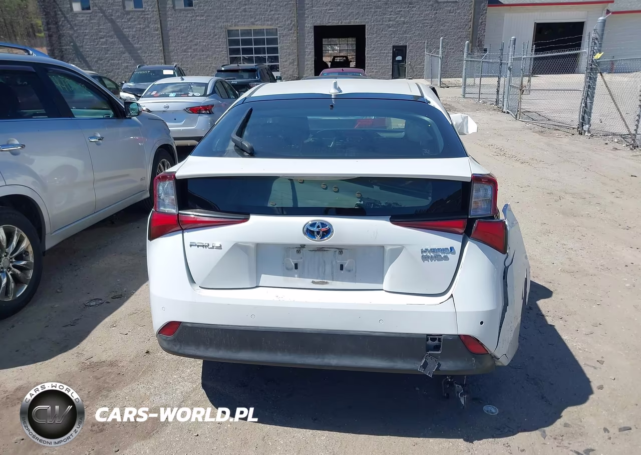 2021 Toyota Prius Le Awd-E VIN:JTDL9MFU7M3025938 - 16