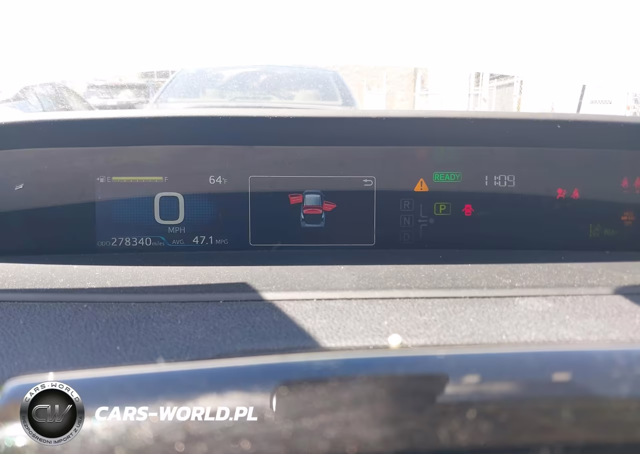 2021 Toyota Prius Le Awd-E VIN:JTDL9MFU7M3025938 - 7