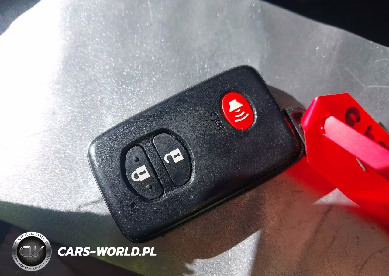 2015 Toyota Prius Four VIN:JTDKN3DU6F1910604 - 11