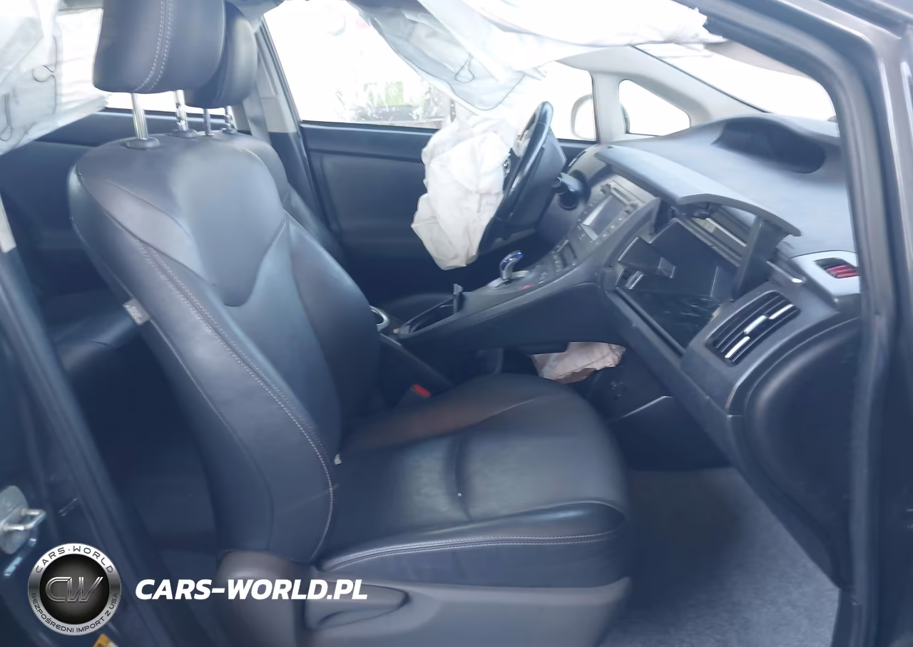 2015 Toyota Prius Four VIN:JTDKN3DU6F1910604 - 5