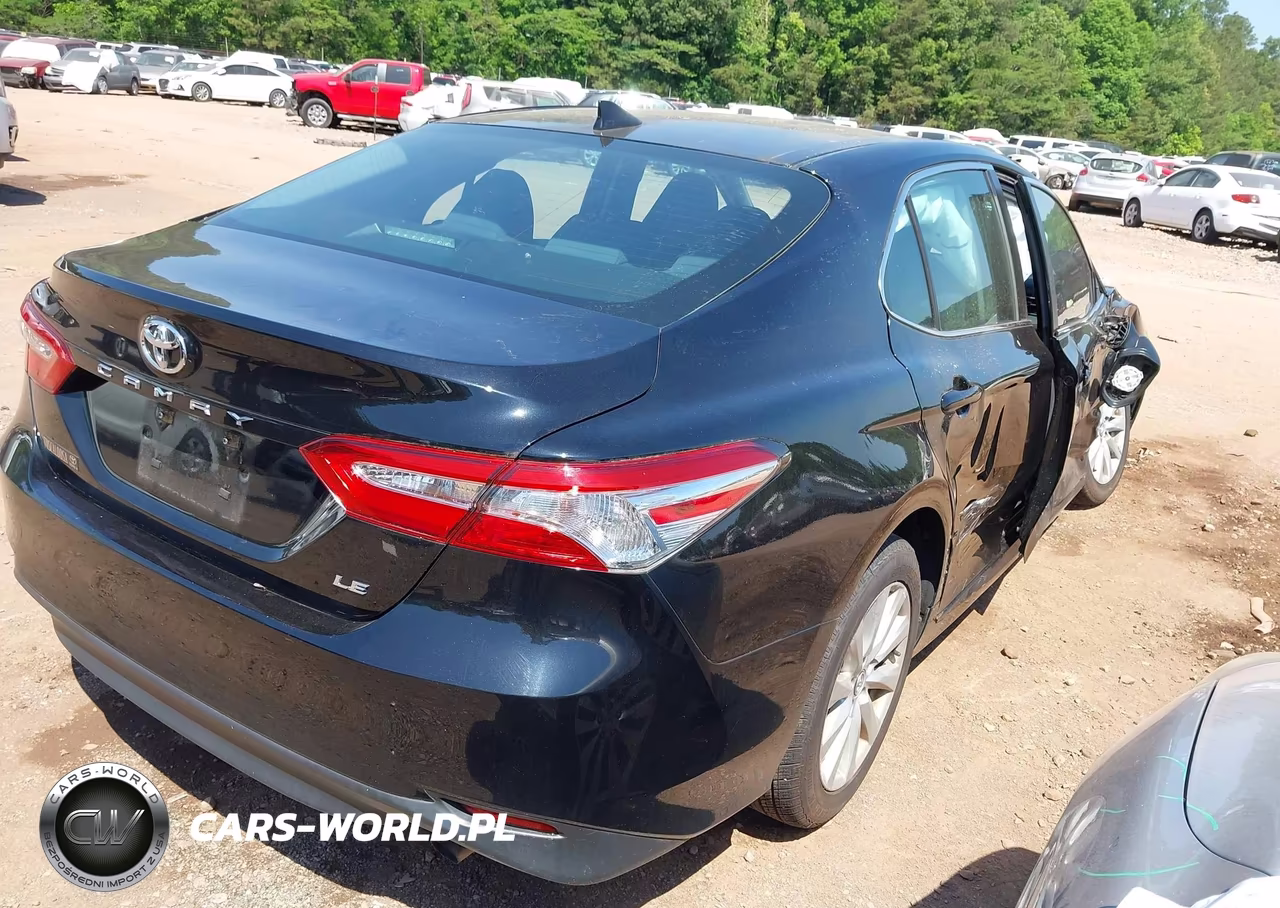 2020 Toyota Camry Le VIN:4T1C11AK7LU864004 - 4