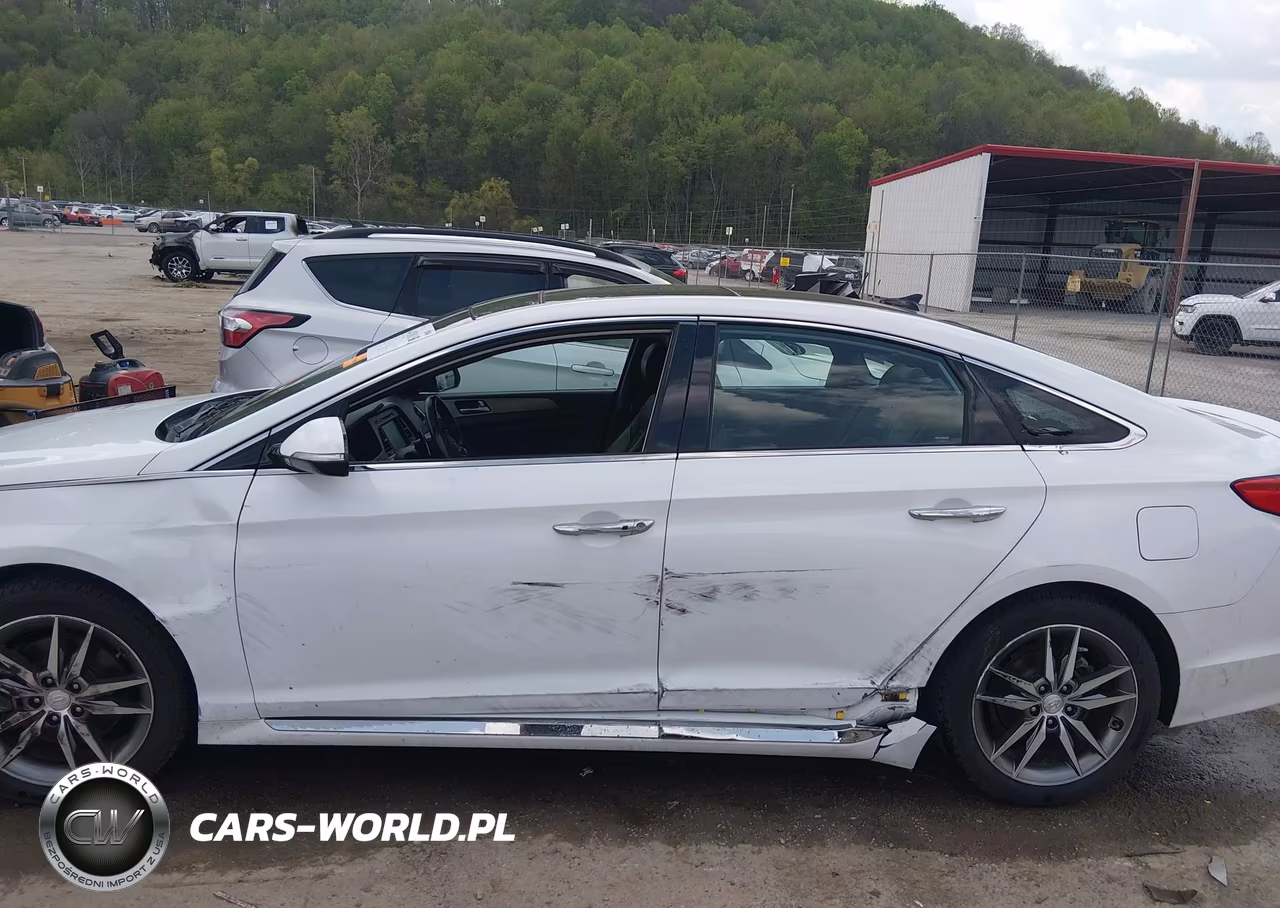 2015 Hyundai Sonata Sport 2.0T VIN:5NPE34AB0FH084904 - 14