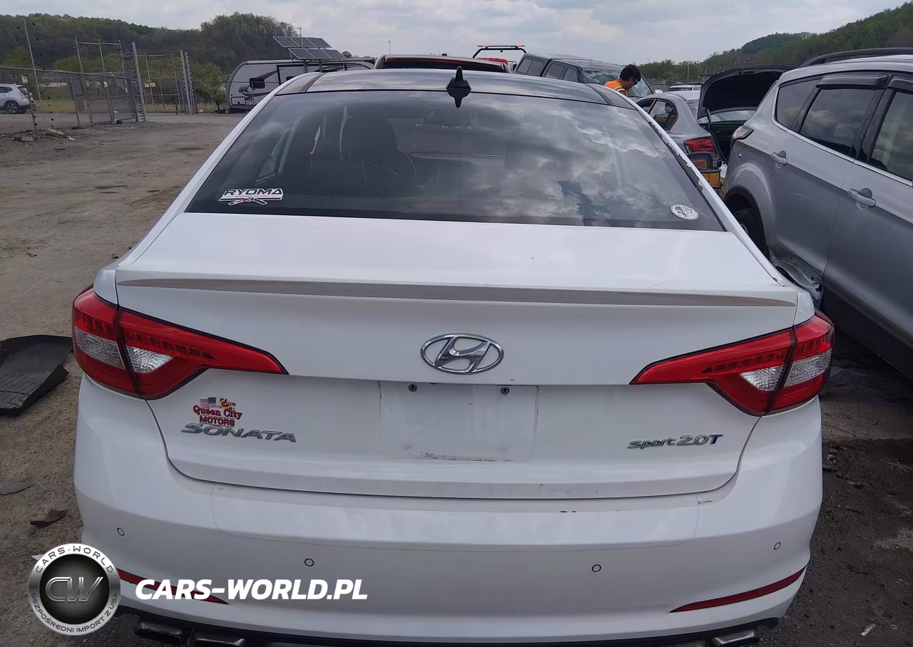 2015 Hyundai Sonata Sport 2.0T VIN:5NPE34AB0FH084904 - 16