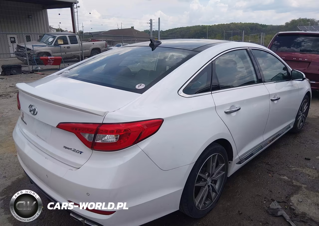 2015 Hyundai Sonata Sport 2.0T VIN:5NPE34AB0FH084904 - 4
