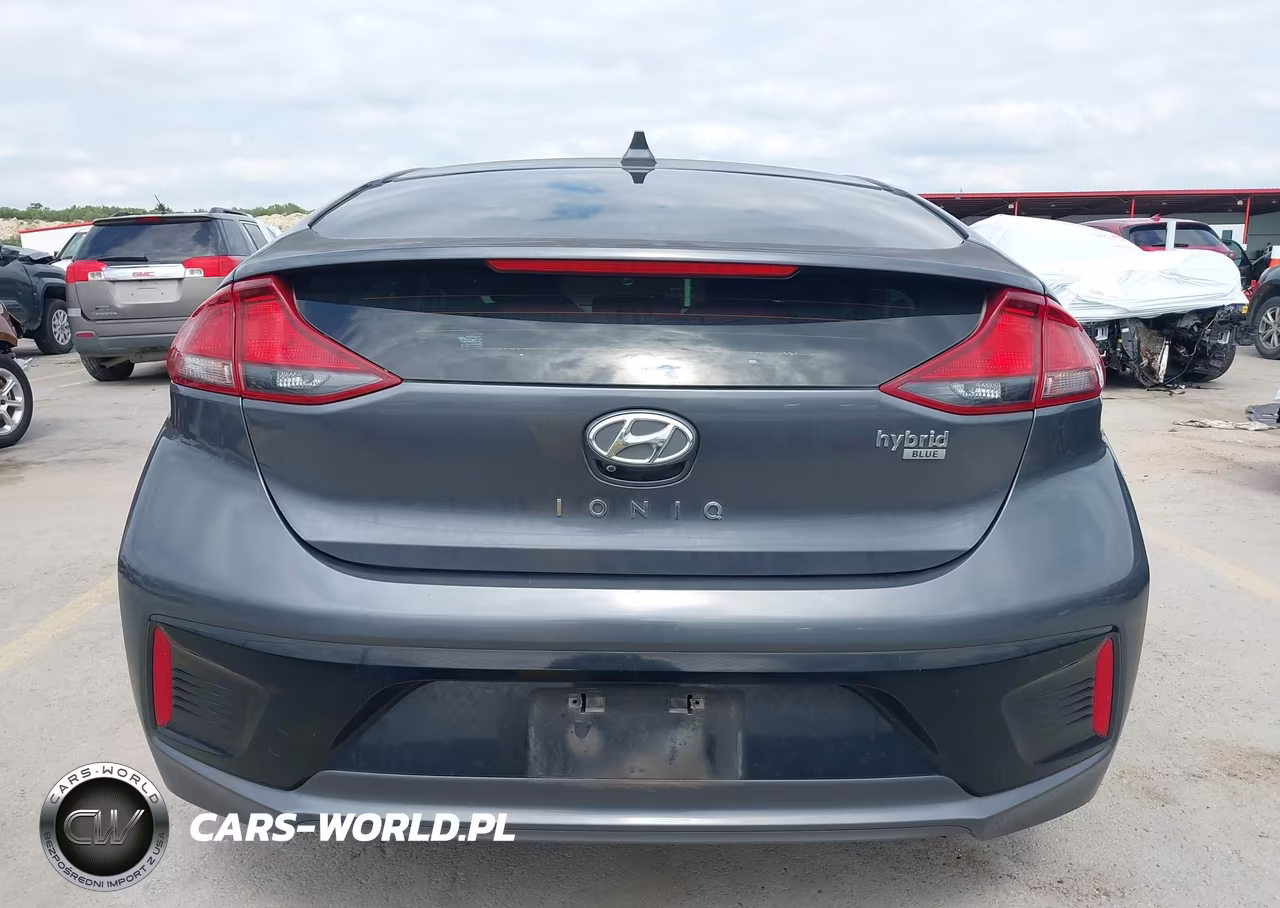 2019 Hyundai Ioniq Hybrid Blue VIN:KMHC65LC1KU116314 - 16