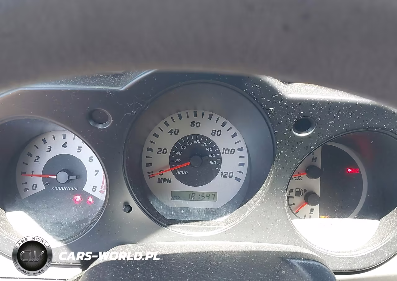 2004 Nissan Xterra Xe VIN:5N1ED28TX4C652676 - 7