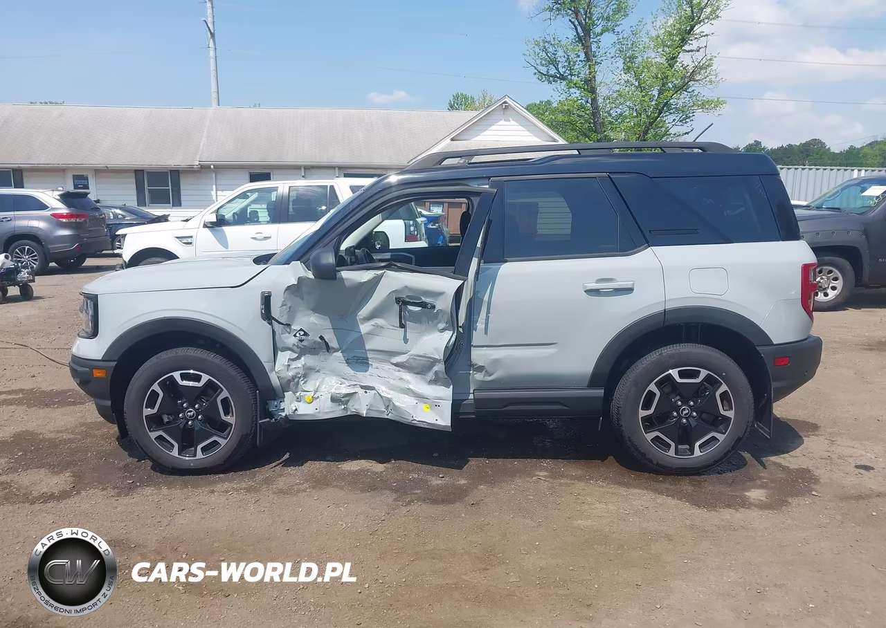 2023 Ford Bronco Sport Outer Banks VIN:3FMCR9C69PRD80615 - 14