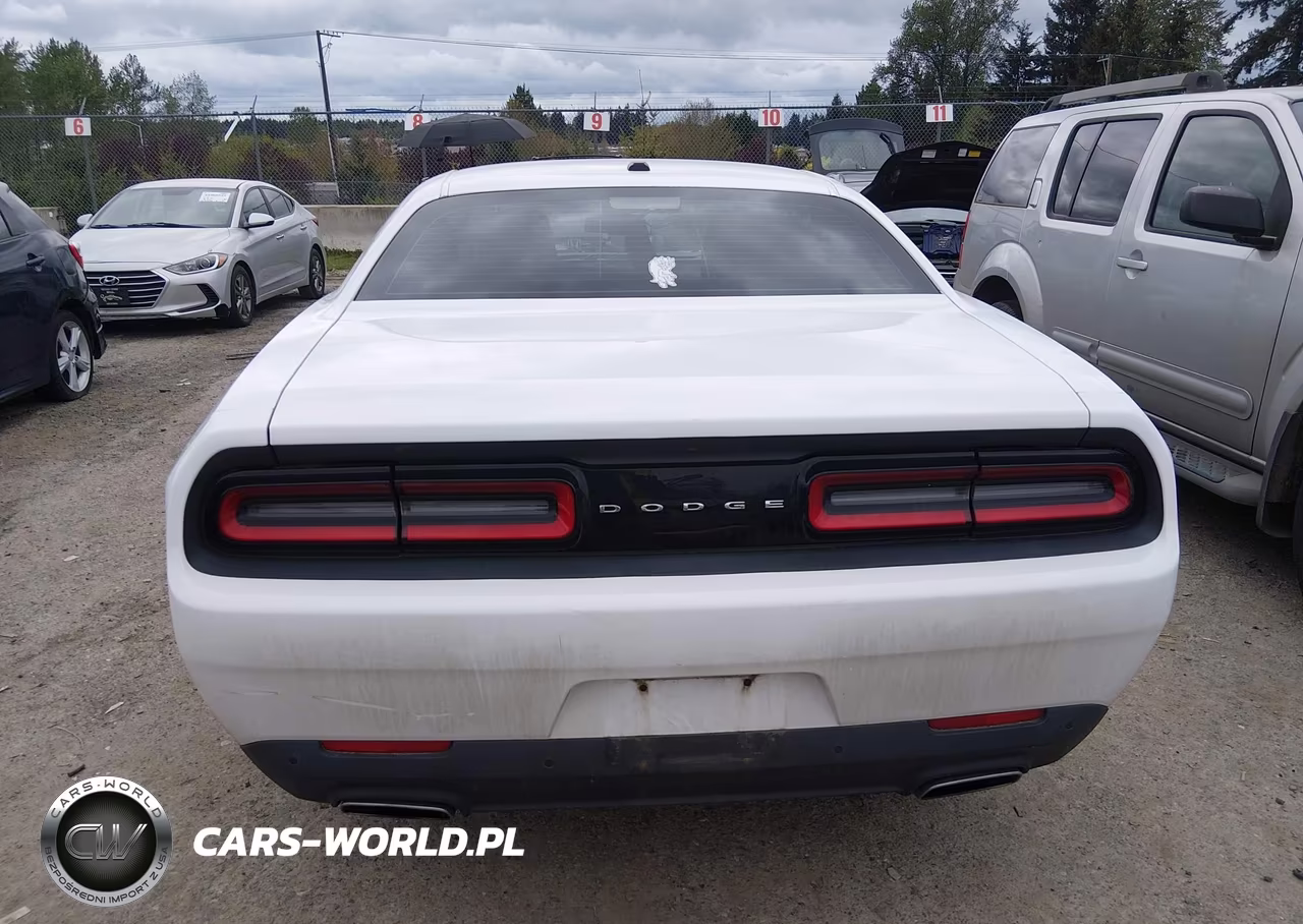 2015 Dodge Challenger Sxt VIN:2C3CDZAG2FH711435 - 17