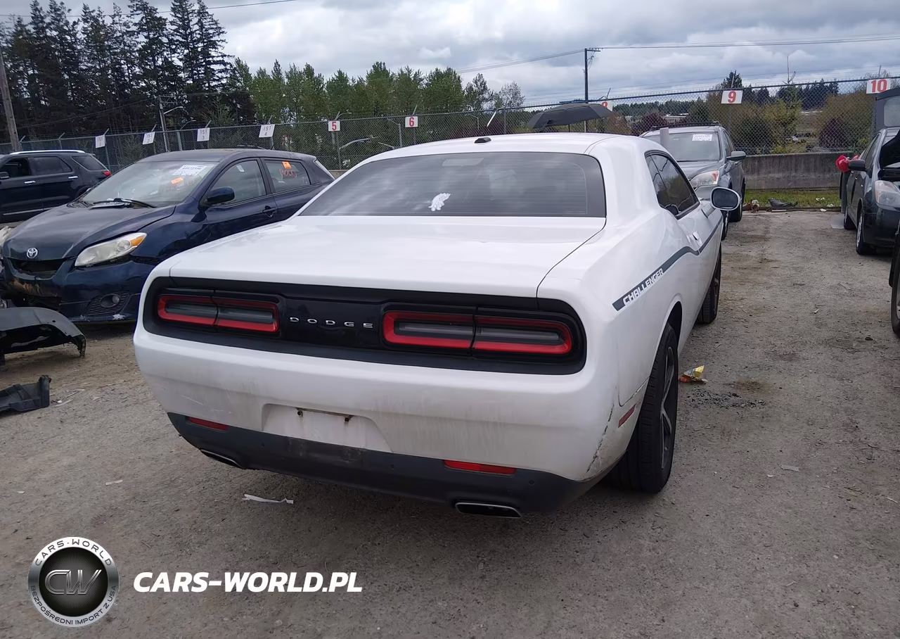 2015 Dodge Challenger Sxt VIN:2C3CDZAG2FH711435 - 4