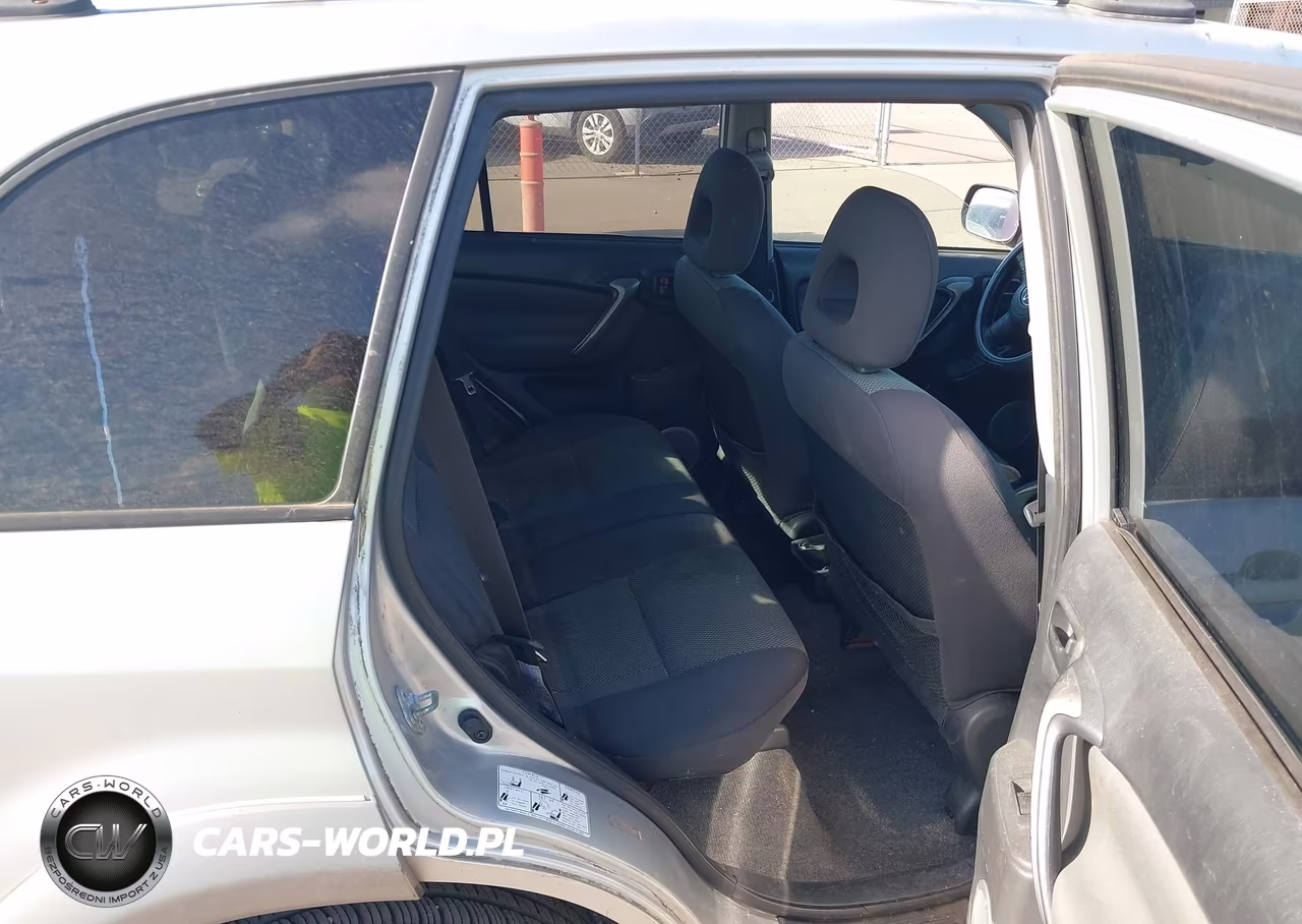 2004 Toyota Rav4 VIN:JTEGD20B840003935 - 8