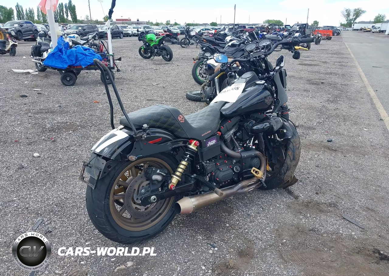 2017 Harley-Davidson Fxdls VIN:1HD1GS81XHC321142 - 4