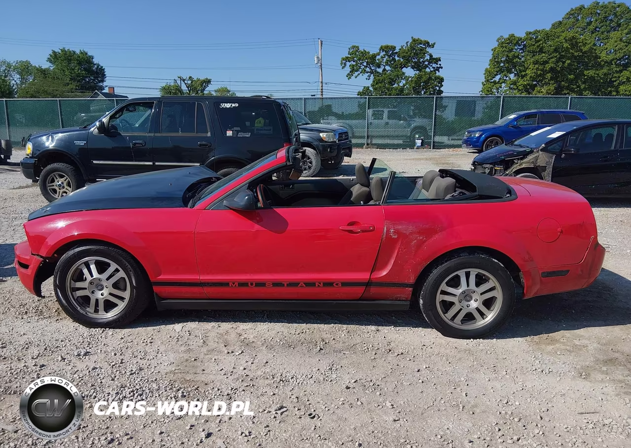2007 Ford Mustang V6 Deluxe-V6 Premium VIN:1ZVFT84NX75313704 - 14