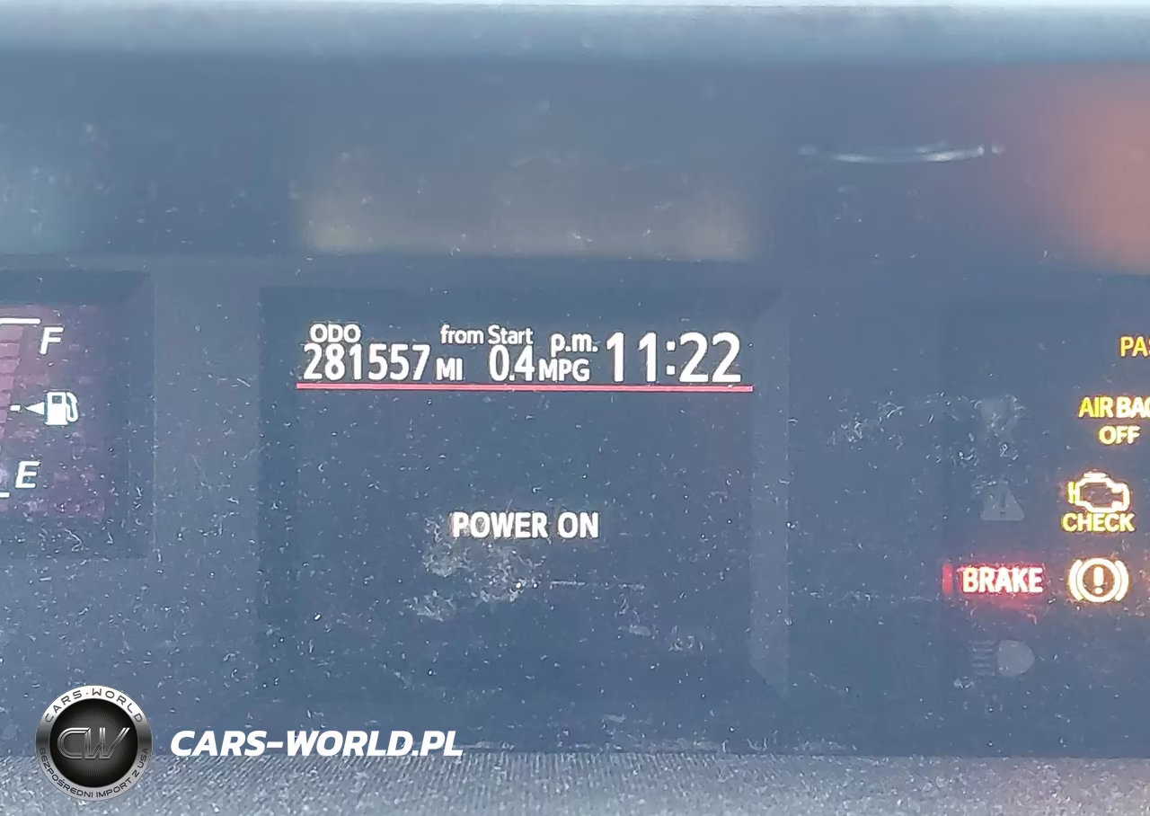 2014 Toyota Prius C Three VIN:JTDKDTB37E1565255 - 15
