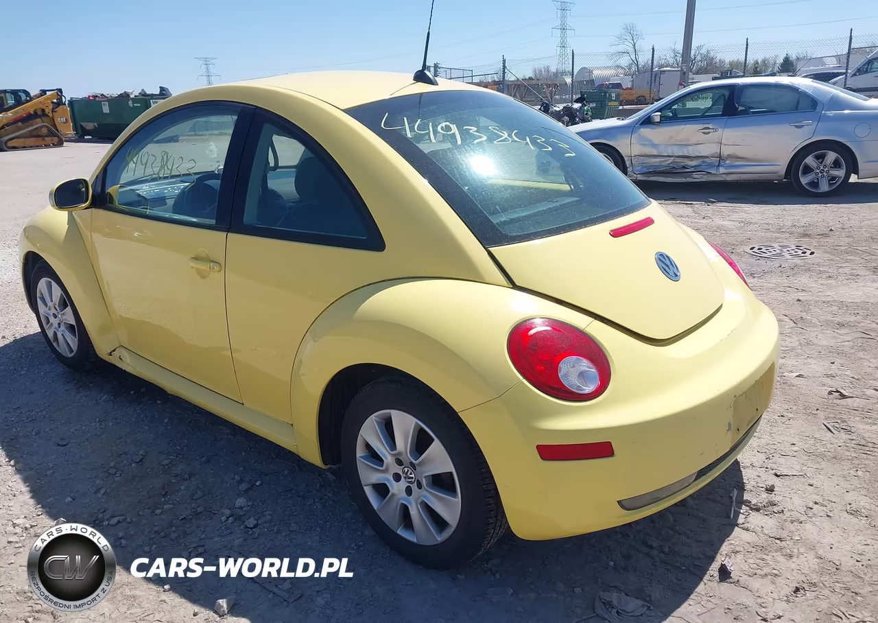 2008 Volkswagen New Beetle S VIN:3VWRG31C58M517992 - 3