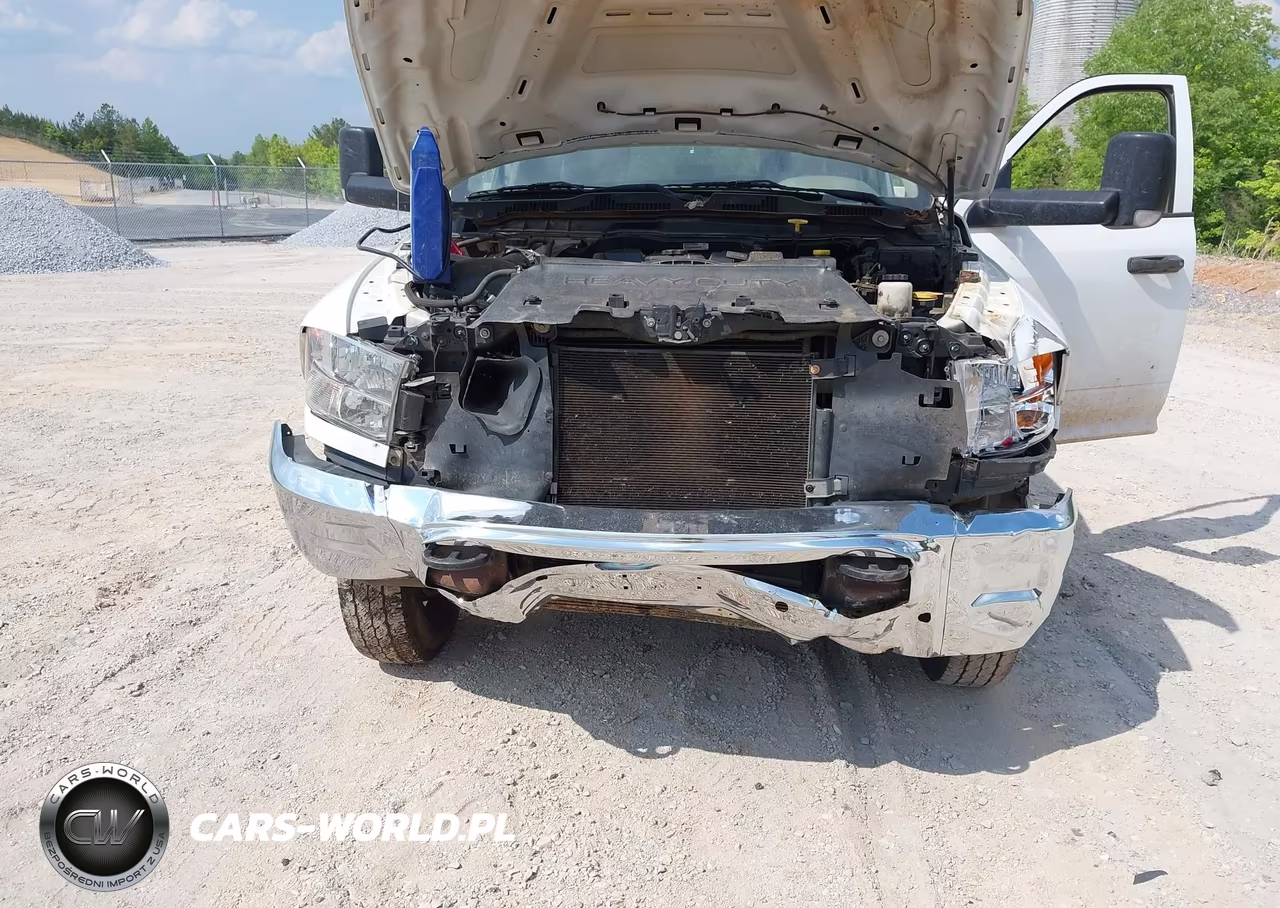 2018 Ram 3500 Chassis Tradesman-Slt-Laramie VIN:3C7WRTCL7JG100622 - 6