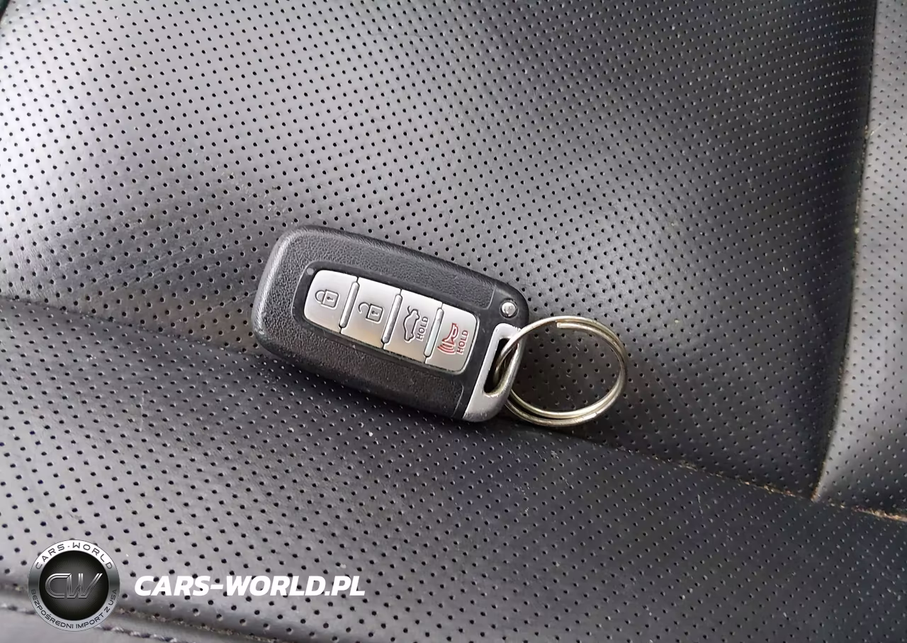 2010 Hyundai Genesis 4.6 VIN:KMHGC4DF3AU094103 - 11