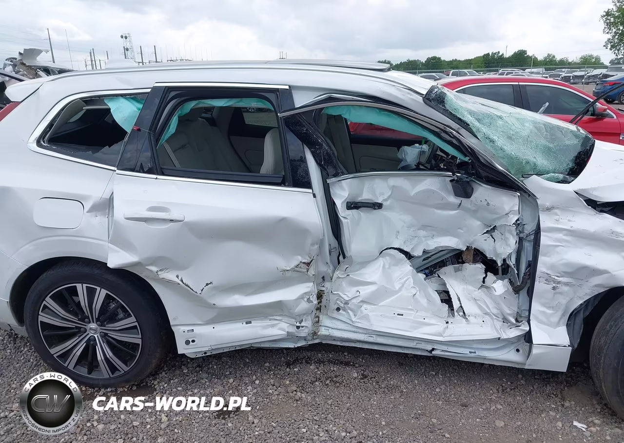 2023 Volvo Xc60 B5 Plus Bright Theme VIN:YV4L12RE1P1278184 - 12