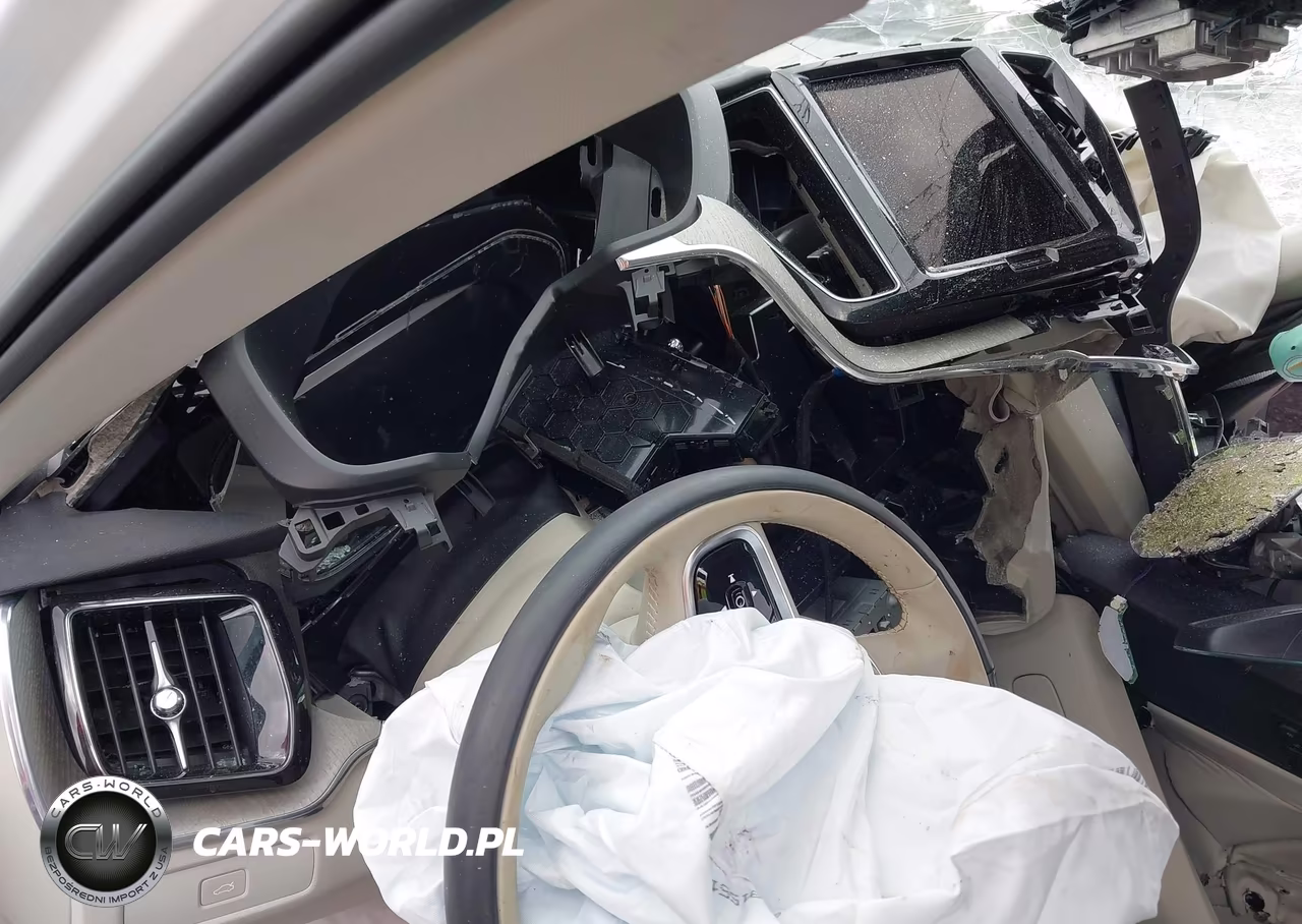 2023 Volvo Xc60 B5 Plus Bright Theme VIN:YV4L12RE1P1278184 - 14