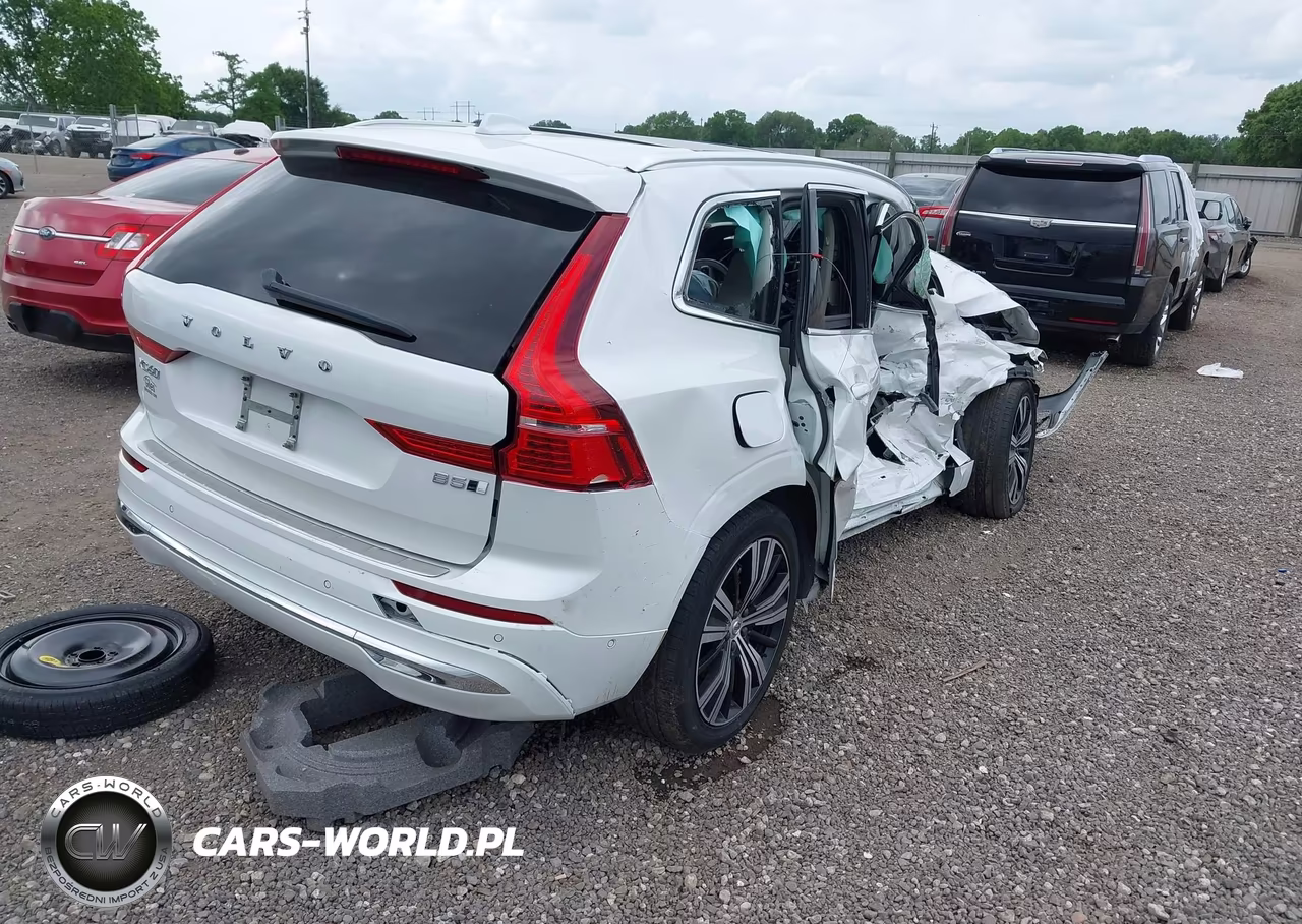 2023 Volvo Xc60 B5 Plus Bright Theme VIN:YV4L12RE1P1278184 - 4