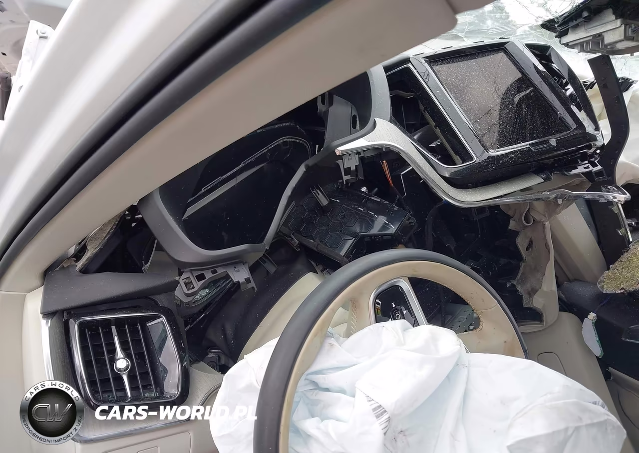 2023 Volvo Xc60 B5 Plus Bright Theme VIN:YV4L12RE1P1278184 - 7