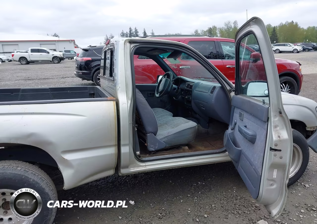 2000 Toyota Tacoma VIN:4TANL42N9YZ584754 - 5