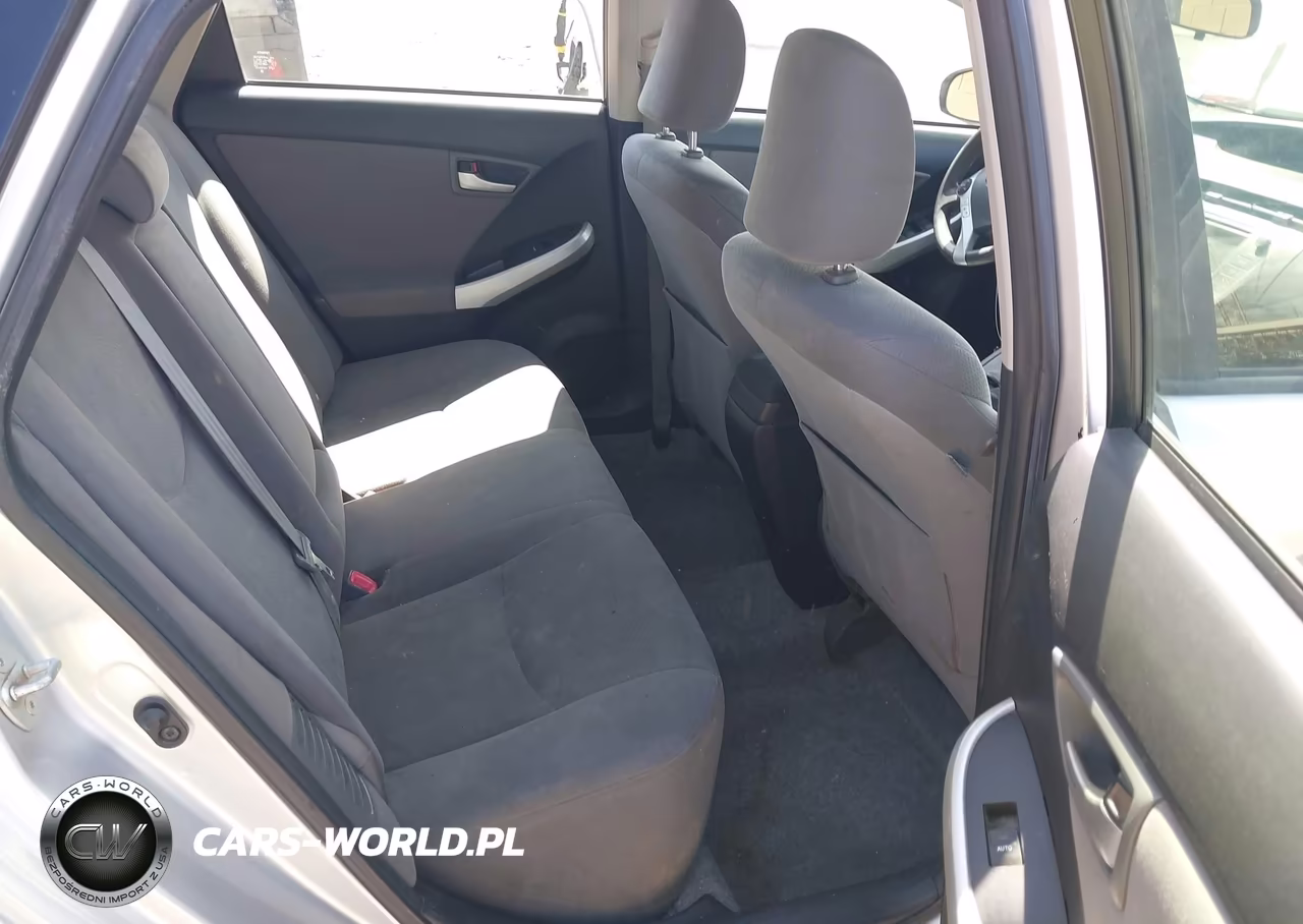 2013 Toyota Prius Three VIN:JTDKN3DU7D5680108 - 8