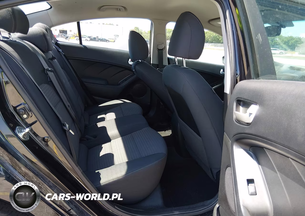 2018 Kia Forte Lx VIN:3KPFL4A72JE272434 - 8