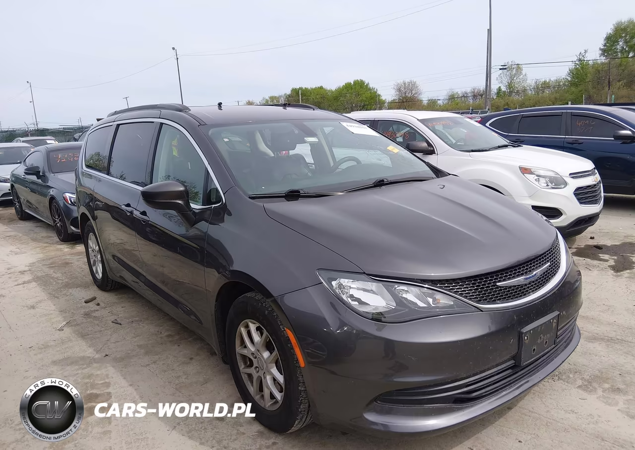 2020 Chrysler Voyager Lxi