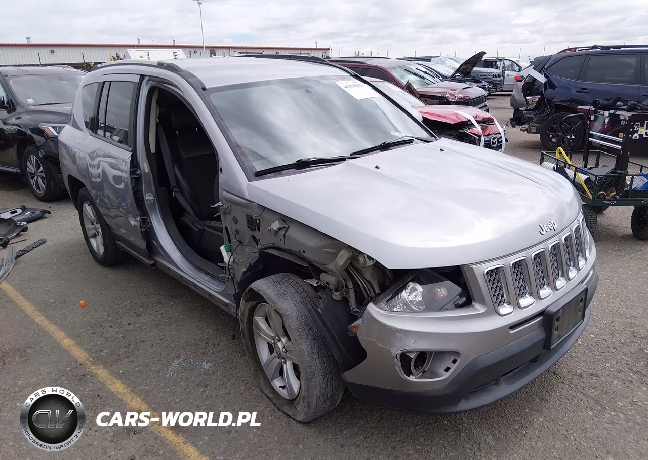 2017 Jeep Compass Latitude 4X4 – zdjęcie 1 z 17