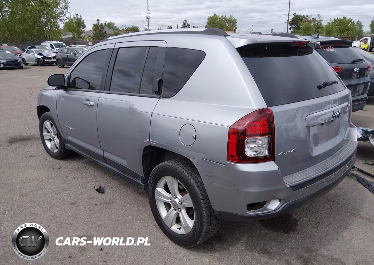 2017 Jeep Compass Latitude 4X4 VIN:1C4NJDEB8HD191031 - 3