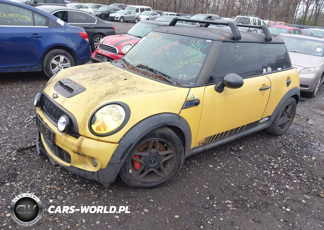 2008 Mini Cooper S VIN:WMWMF735X8TT92315 - 2